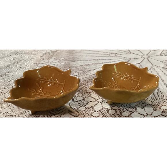 Set of 2 Pier 1 Imports Yellow Golden Leaf Footed Bowls Fall Stoneware - Picture 5 of 8